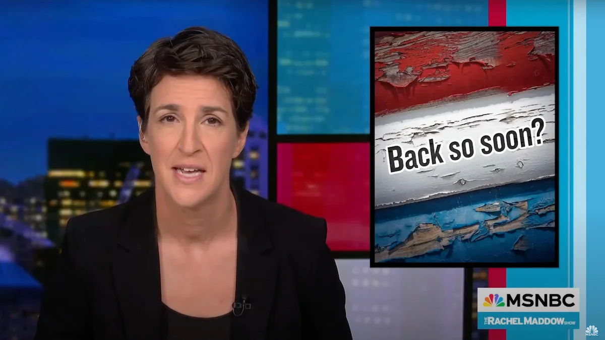 在川普就任總統的前 100 天，雷切爾·瑪多 (Rachel Maddow) 重返 MSNBC 晚間節目