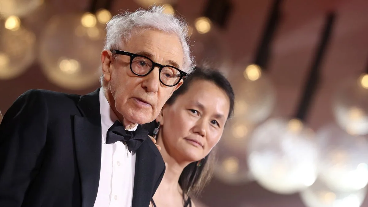 伍迪艾倫 (Woody Allen) 和妻子宋宜普雷文 (Soon-Yi Previn) 因不當解僱和報復而被前私人廚師起訴